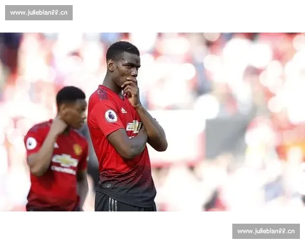 博格巴探访博卡更衣室：红魔旧将温情重聚